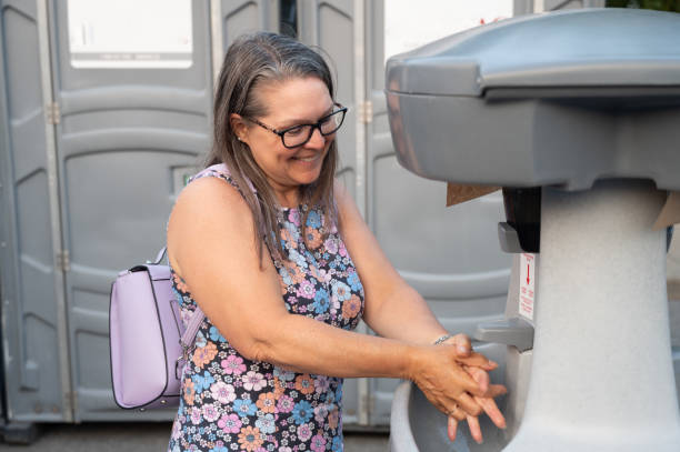 Best Sanitation services for porta potties  in North Lynnwood, WA